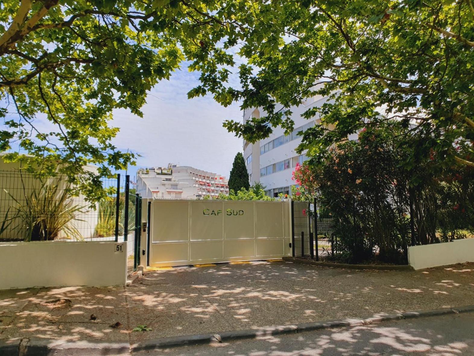 T2 Traversant Familial Cap Sud Parking Plages - Rossiconciergerie - Linge En Option La Grande-Motte Exterior photo